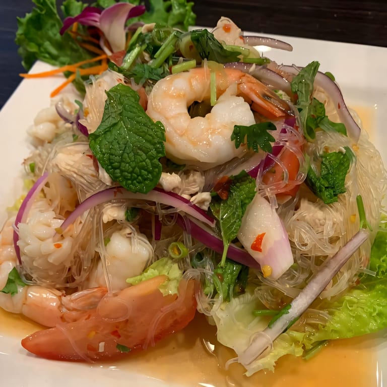 Enjoy Fresh Thai Dishes Every Day