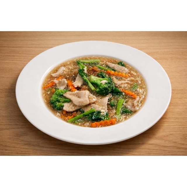 Lard Nar Pork Noodle Soup.